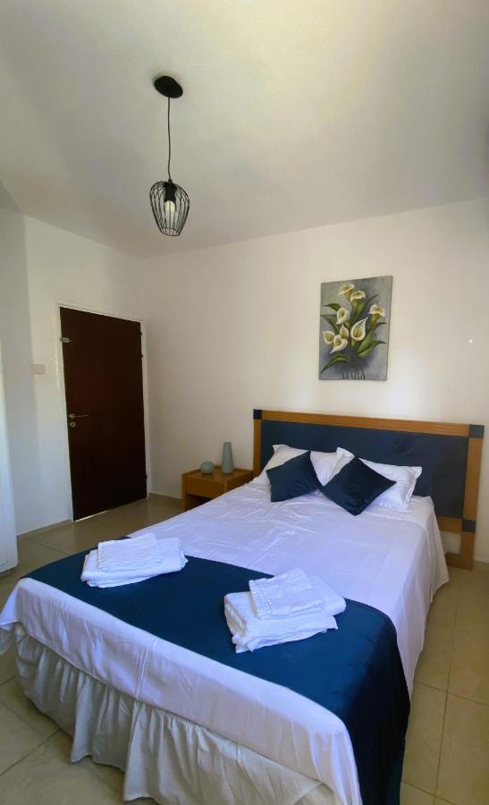 Penny'S Kato Paphos Apartment מראה חיצוני תמונה