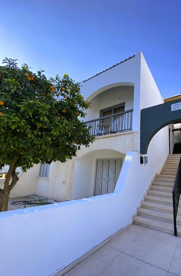 Penny'S Kato Paphos Apartment מראה חיצוני תמונה